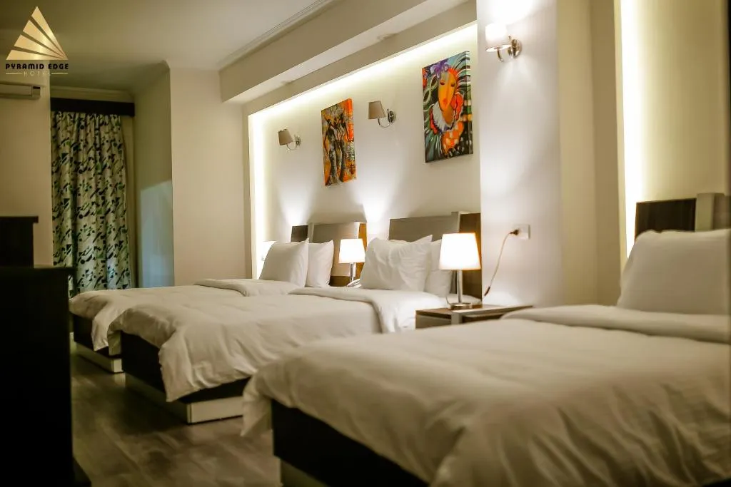 Deluxe Triple Room Pyramids View & Balcony