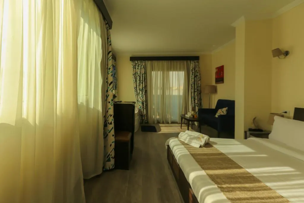Executive Double Room Pyramids View & Jacuzzi